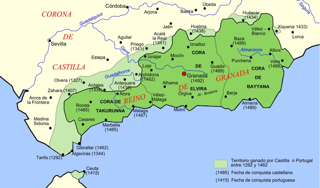 mapa que muestra el reino de Granada, en la costa sureste de la Península Ibérica, con territorios controlados por la Corona de Castilla en todas sus fronteras terrestres. Muchas ciudades muestran la fecha de su conquista por Castilla, incluso Tarifa en 1292, Algeciras en 1344, Ceuta en 1415, Gibraltar en 1462, y la ciudad de Granada en 1492.